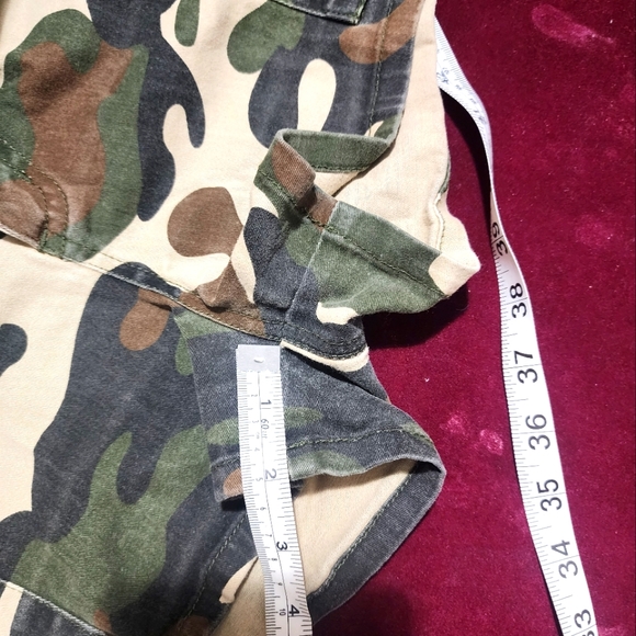 Love Tree Shorts - Picture 3 of 6